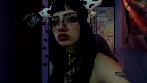     online show from July 26, 8:49 pm