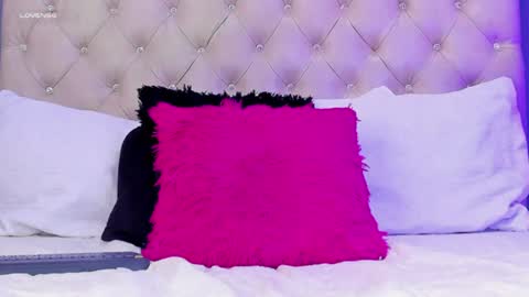 Vero Ivanova online show from June 12, 11:46 pm