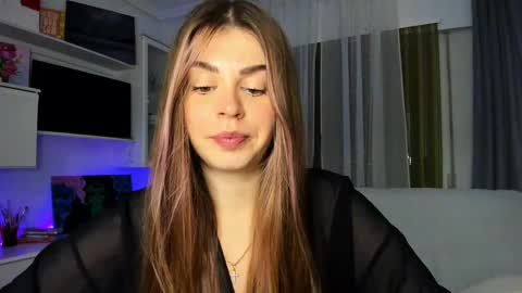 Lolitalolz online show from March 6, 6:26 pm