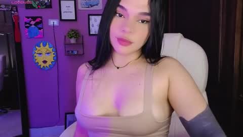 Snapshot of veronica_118 chatting on September 30, 6:30 am veronica_118 online show from September 30, 6:30 am