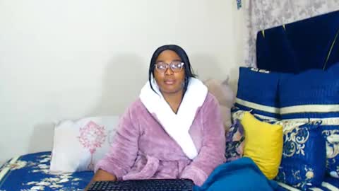 veronicarod1 online show from April 24, 11:40 pm