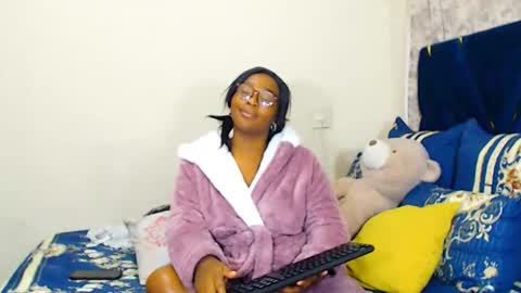 veronicarod1 online show from May 2, 12:25 am