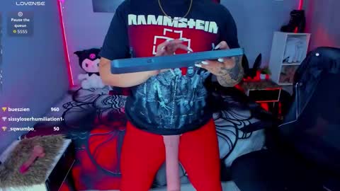 Snapshot of veronika_metalstar chatting on September 29, 6:57 pm Miss Veronika online show from September 29, 6:57 pm