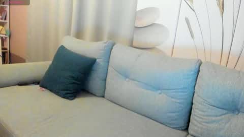 Snapshot of veroniquexxx1 chatting on February 25, 2:25 am veroniquexxx1 online show from February 25, 2:25 am