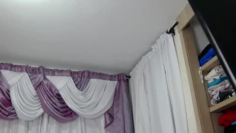 Vernica online show from April 23, 11:40 pm