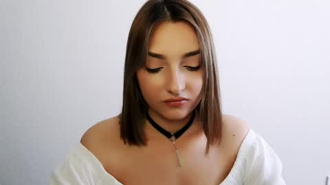 Ana online show from April 26, 1:42 pm