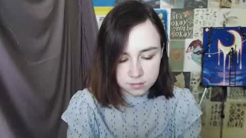 Snapshot of veryveryvery_shy chatting on March 11, 6:41 am veryveryvery_shy online show from March 11, 6:41 am