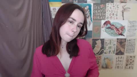 veryveryvery_shy online show from November 30, 7:40 pm