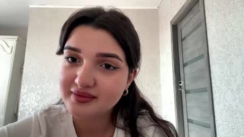 Izzabel online show from July 25, 12:34 pm