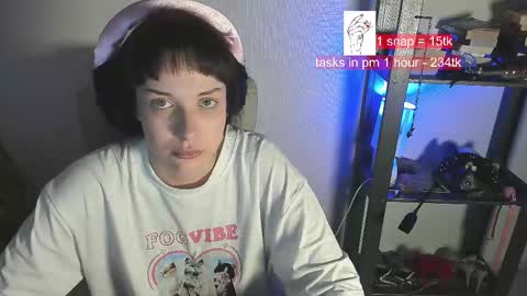 Snapshot of vi_vikkk chatting on March 2, 1:31 pm VIKA online show from March 2, 1:31 pm