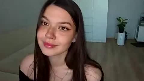 Lina online show from June 12, 5:26 am