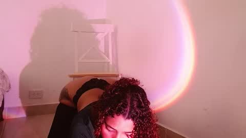 Snapshot of vicky_crazy chatting on January 24, 2:30 pm Vicky online show from January 24, 2:30 pm