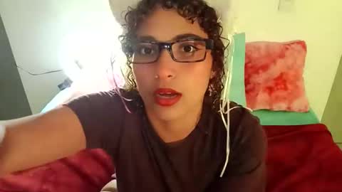 Snapshot of vicky_crazy chatting on October 1, 3:00 am Vicky online show from October 1, 3:00 am