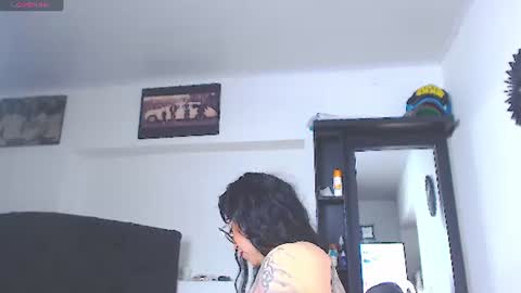 Vicky  online show from June 12, 8:44 am