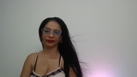 Vicky online show from September 29, 4:06 am