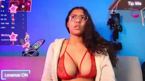Snapshot of vicky_miller_05 chatting on March 4, 6:50 pm vicky_miller_05 online show from March 4, 6:50 pm