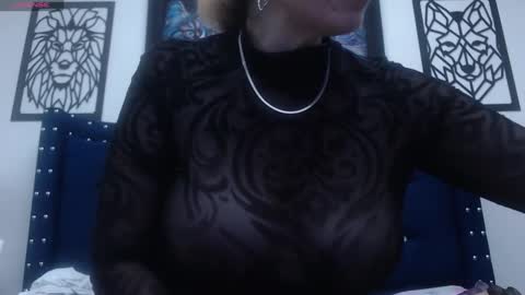 vickycute52 online show from December 21, 8:21 pm