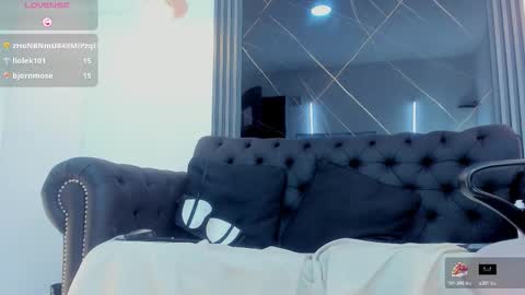 Vicky online show from October 31, 12:45 am