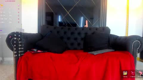 Vicky online show from April 4, 8:29 pm