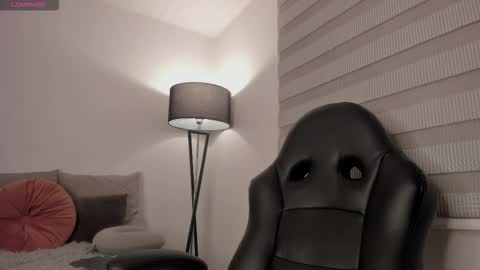 Victoria  online show from March 6, 11:44 pm