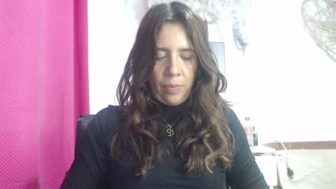 Snapshot of victoria25_meester chatting on February 6, 10:32 pm Hi guys Im victoria Be the one who can control me in PVT online show from February 6, 10:32 pm
