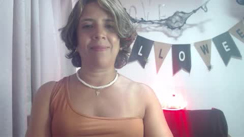 Snapshot of victoria25_meester chatting on October 3, 9:53 pm Hi guys Im victoria Be the one who can control me in PVT online show from October 3, 9:53 pm