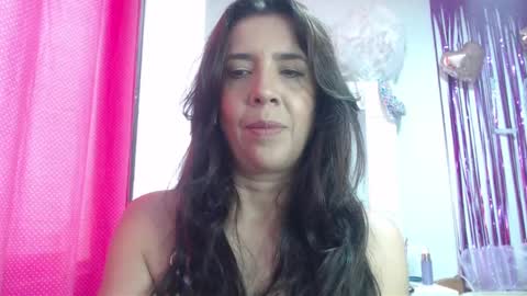 Snapshot of victoria25_meester chatting on February 24, 2:14 pm Hi guys Im victoria Be the one who can control me in PVT online show from February 24, 2:14 pm