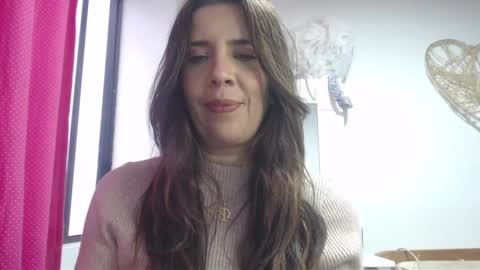 Snapshot of victoria25_meester chatting on January 21, 8:11 pm Hi guys Im victoria Be the one who can control me in PVT online show from January 21, 8:11 pm
