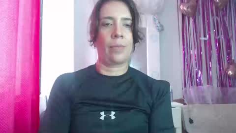 Snapshot of victoria25_meester chatting on February 22, 5:20 pm Hi guys Im victoria Be the one who can control me in PVT online show from February 22, 5:20 pm
