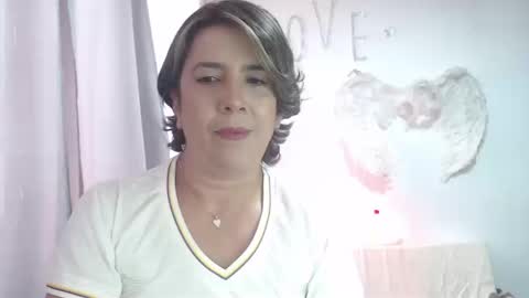 Snapshot of victoria25_meester chatting on September 9, 3:34 pm Hi guys Im victoria Be the one who can control me in PVT online show from September 9, 3:34 pm