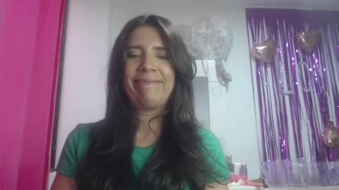 Snapshot of victoria25_meester chatting on February 21, 10:26 pm Hi guys Im victoria Be the one who can control me in PVT online show from February 21, 10:26 pm