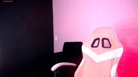 victoria_1126 online show from April 25, 7:55 pm