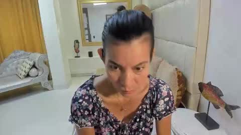 Victoria  grey  online show from March 23, 7:31 pm