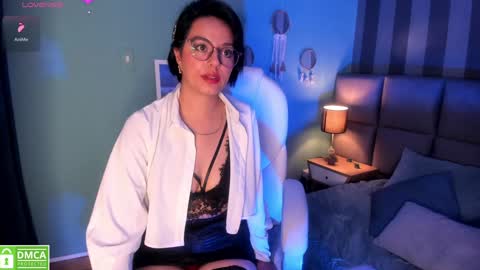 Snapshot of victoria_byte chatting on January 18, 3:27 pm Victoria online show from January 18, 3:27 pm