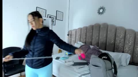 Snapshot of victoria_cooper3 chatting on October 9, 11:58 am valentina online show from October 9, 11:58 am