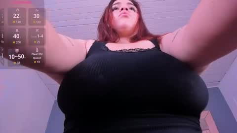 Snapshot of victoria_cortez chatting on October 10, 5:34 am victoria_cortez online show from October 10, 5:34 am