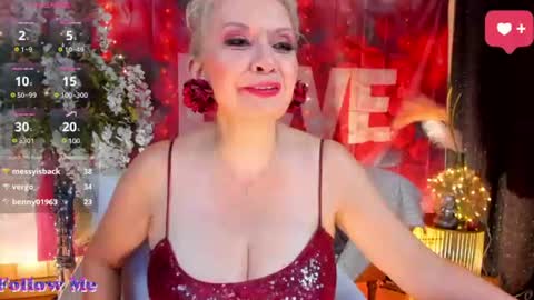 diorvictoria9 online show from July 29, 8:53 pm