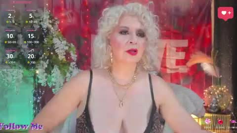 diorvictoria9 online show from July 15, 5:39 pm