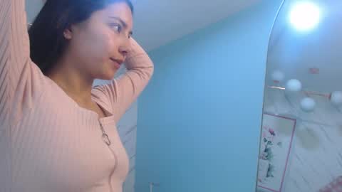 Victoria online show from April 23, 1:02 pm