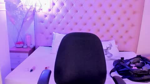 victoria_kitt online show from September 17, 7:12 pm