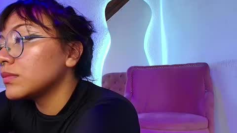 Snapshot of victoria_thompson6 chatting on September 26, 9:12 pm victoria online show from September 26, 9:12 pm