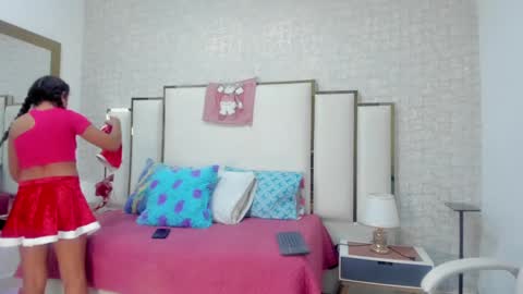 Snapshot of victoriaa_millers chatting on December 22, 3:11 am Victoria Sofia online show from December 22, 3:11 am