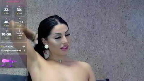 Snapshot of victoriabonie chatting on October 16, 8:00 pm Victoria Bonie online show from October 16, 8:00 pm