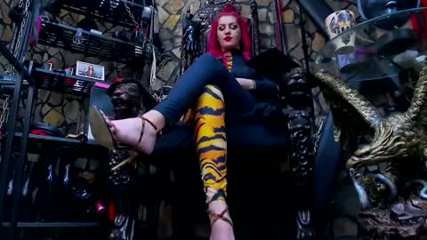 Victoria Heller online show from February 13, 5:05 am