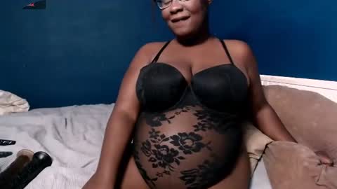 victorialuv22 online show from July 23, 5:37 am