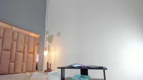 Snapshot of victoriaroyce1 chatting on January 17, 12:42 pm Victoria online show from January 17, 12:42 pm