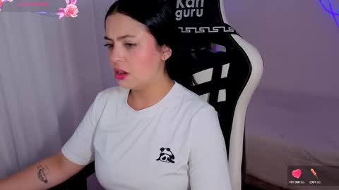 V  I C  T O R I A  online show from February 6, 10:13 pm