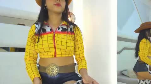 Snapshot of viic_stonee chatting on October 31, 8:35 pm Viic  online show from October 31, 8:35 pm