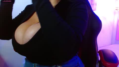 viioleta online show from February 18, 12:48 pm