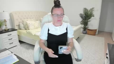 Ukrainian-woman online show from April 13, 11:44 am